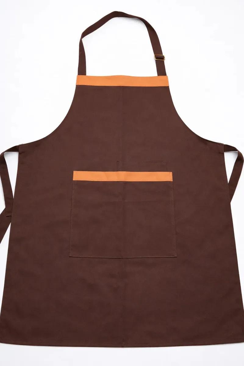 Delantal Asador Gabardina Reforzado Ajustable Doble Bolsillo Marrón Liso